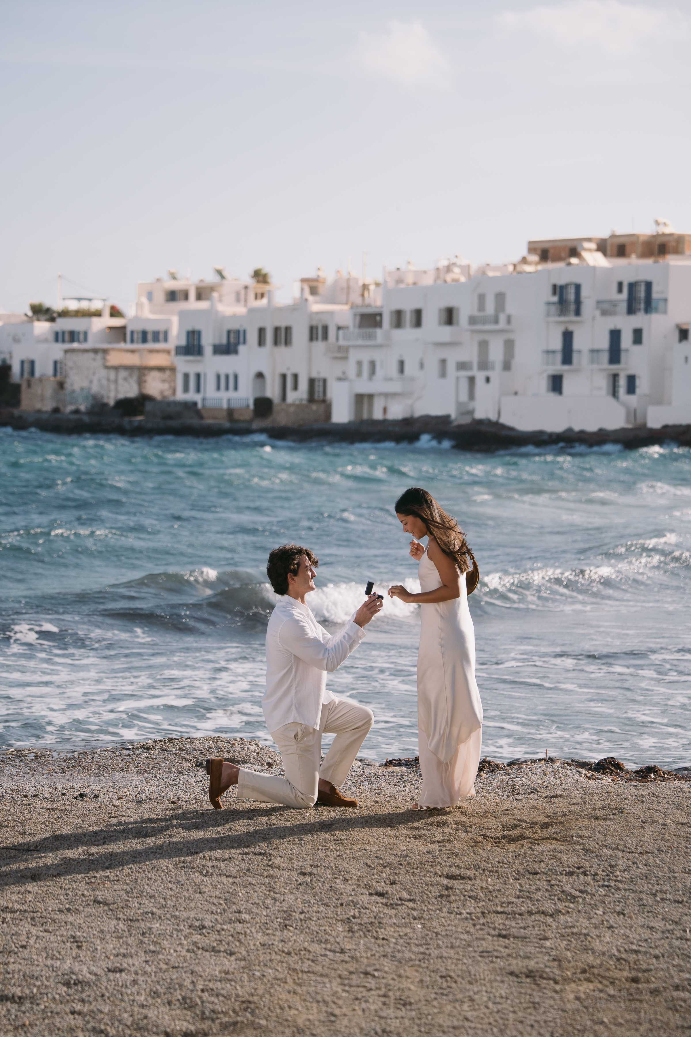 Best 3 Ways to Capture a Surprise Proposal Photoshoot in Greece