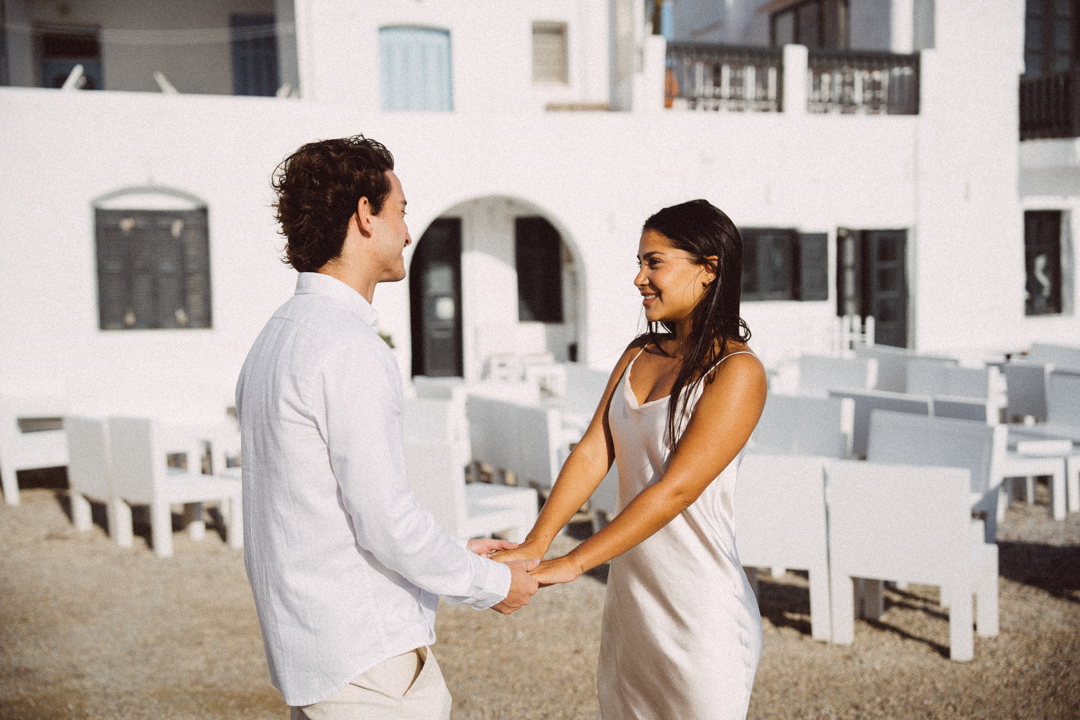 Best 3 Ways to Capture a Surprise Proposal Photoshoot in Greece 